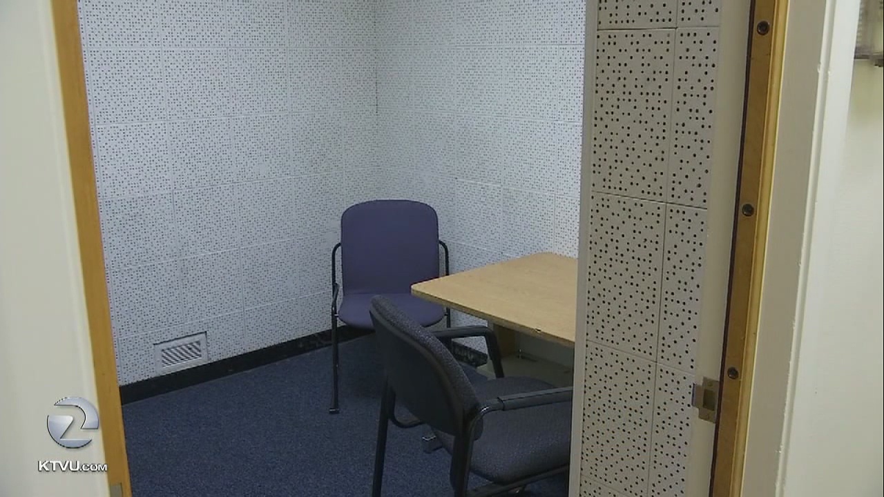 Alameda County sheriff deputy charged for secretly recording juvenile suspects